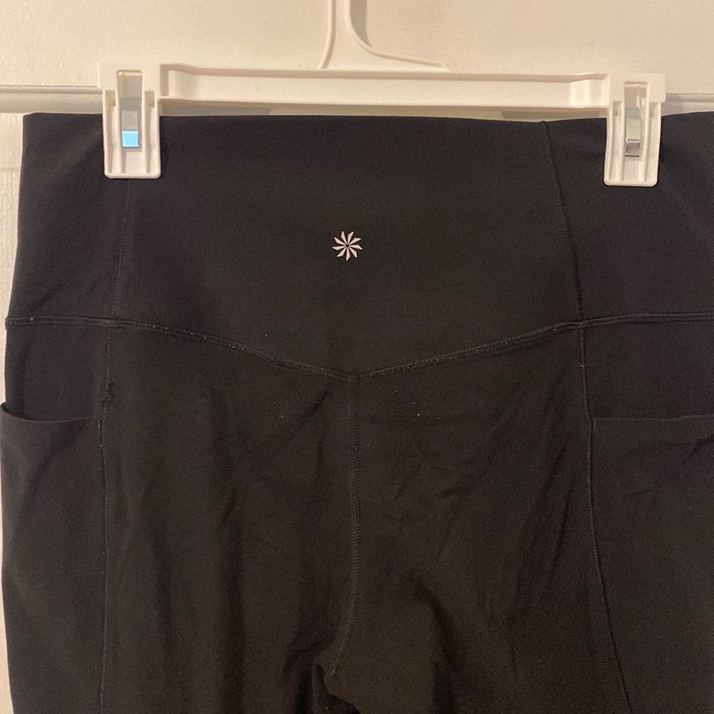 Athleta salutation stash pocket tight 7/8